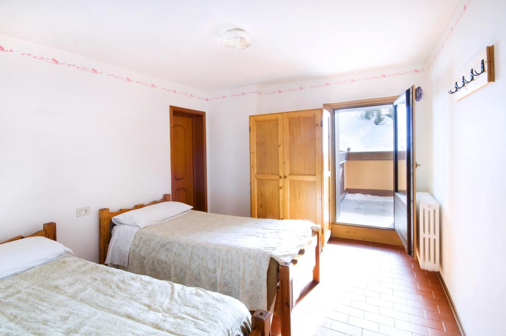 הוילה ואלדיסוטו Chalet Dei Rododendri חדר תמונה